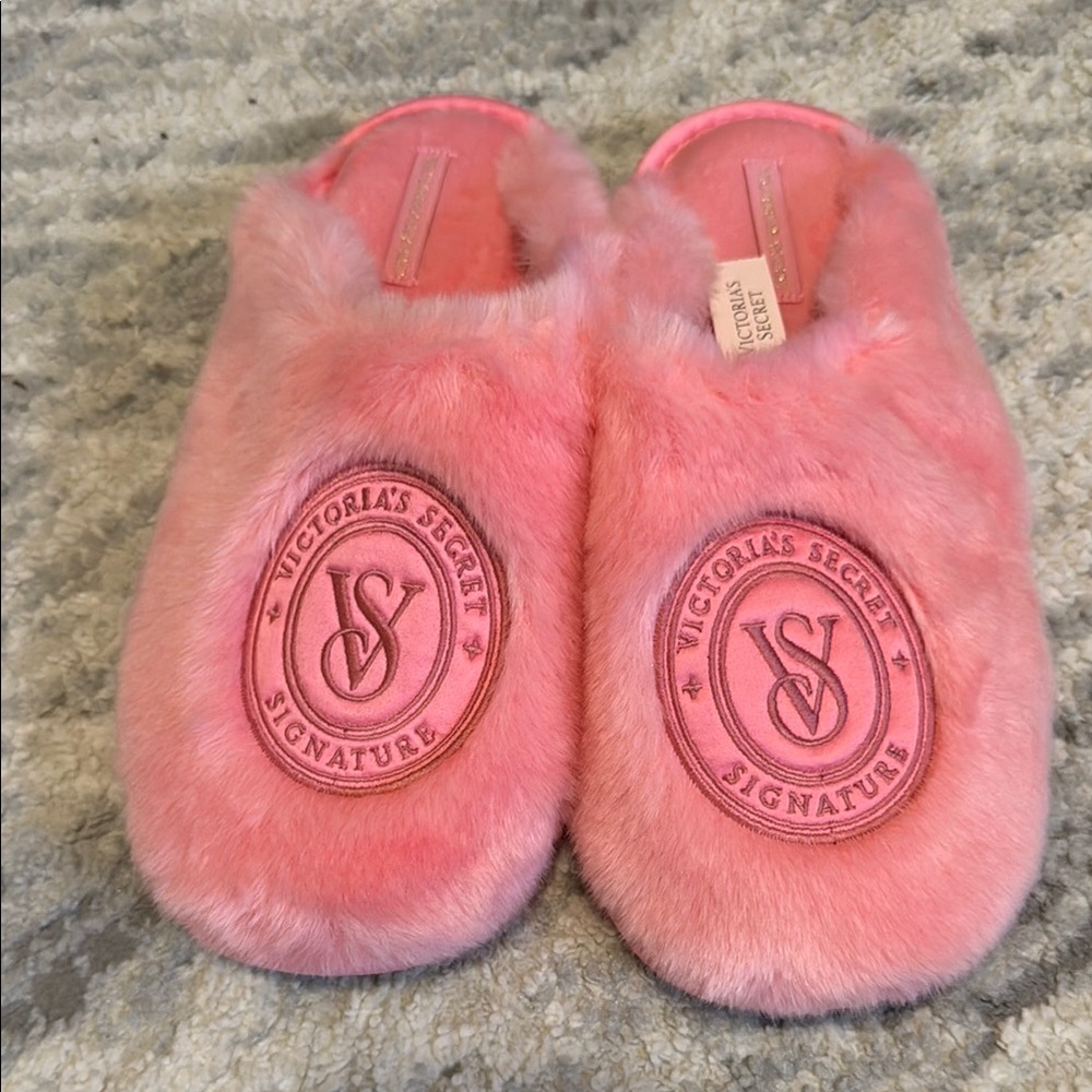 Victoria's Secret Pink Fuzzy Slippers